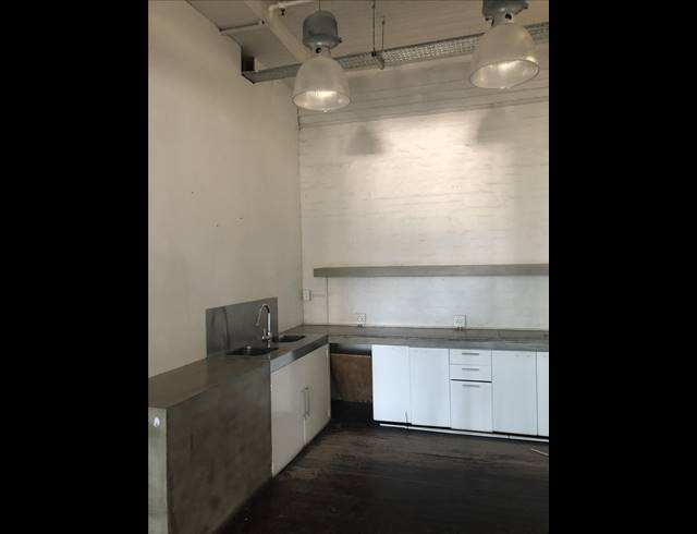 792M² OFFICE TO LET IN GARDENS